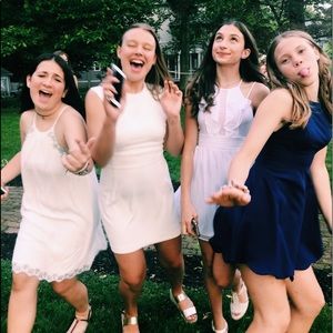 Meet your Posher, Avery